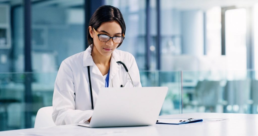 Por que sua carreira médica estagnou? Entenda o que fazer!