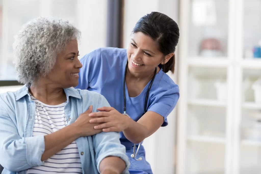 Desafios e Estratégias na Enfermagem Geriátrica: Cuidados Especiais para a Terceira Idade